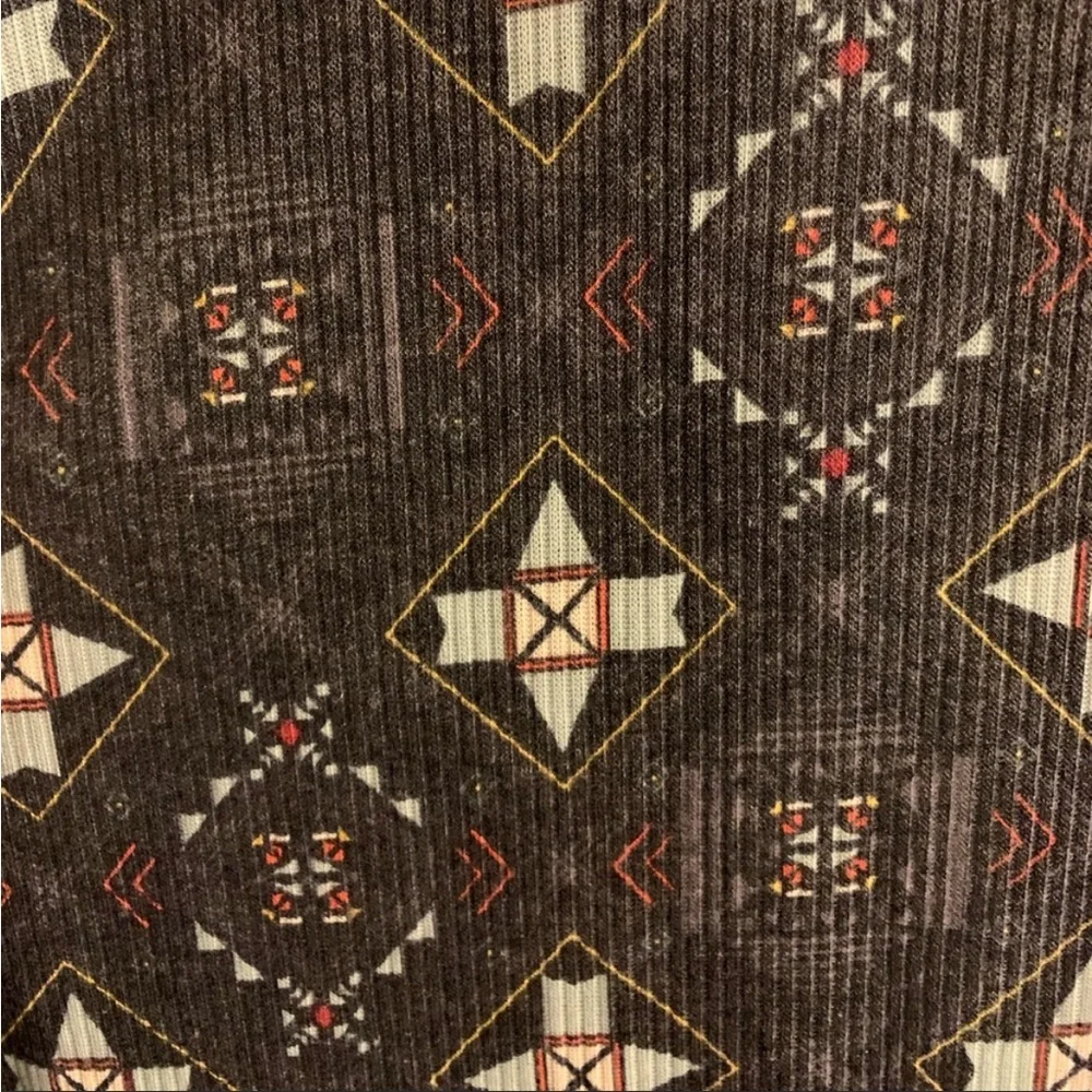 Lularoe Sarah Duster - Picture 3 of 4